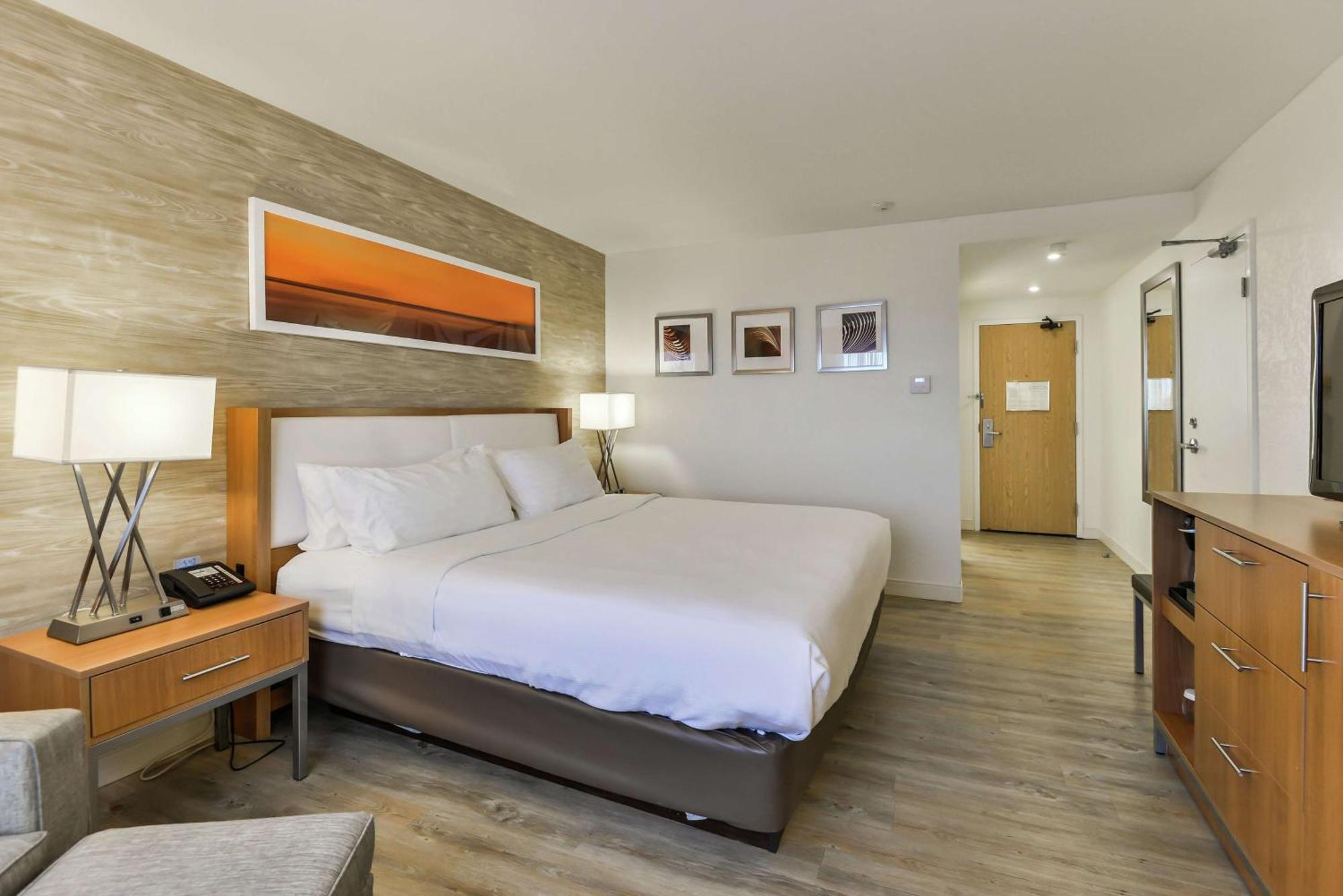 Hotel Doubletree By Hilton Kitchener Extérieur photo