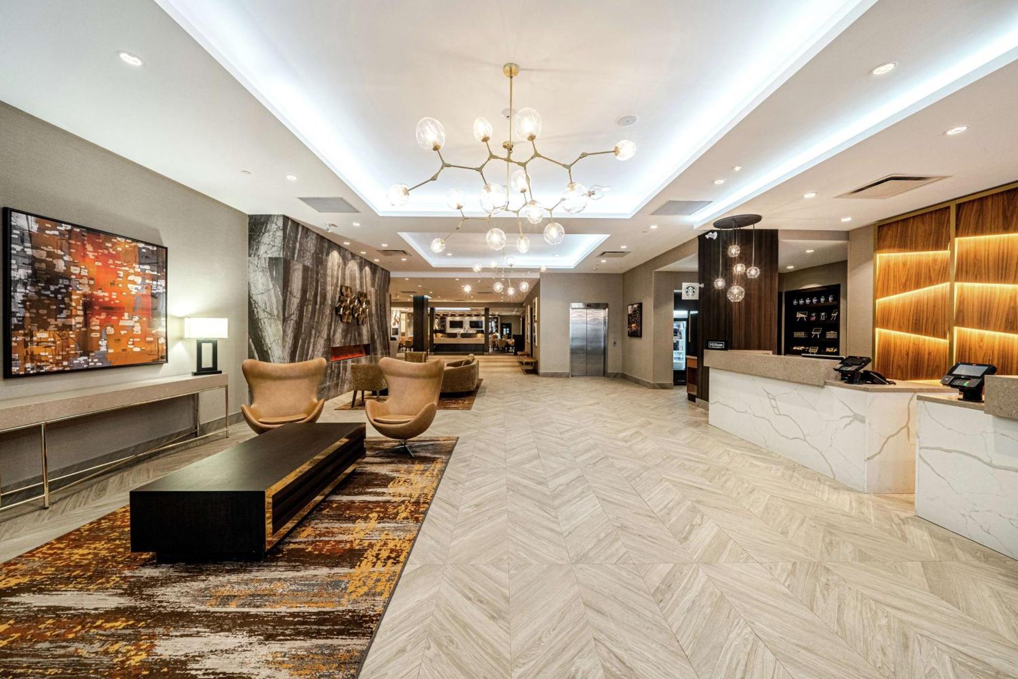 Hotel Doubletree By Hilton Kitchener Extérieur photo