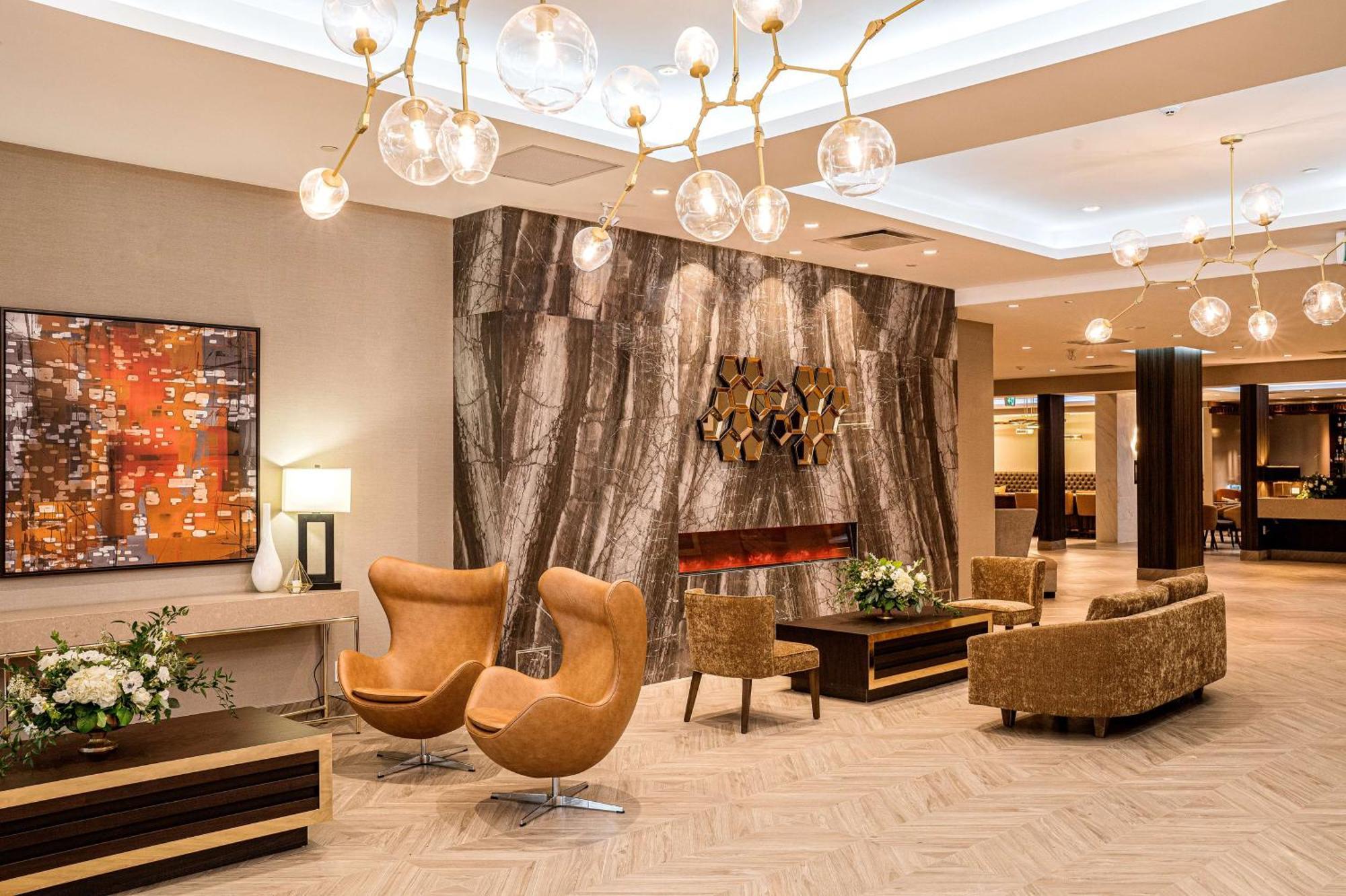 Hotel Doubletree By Hilton Kitchener Extérieur photo