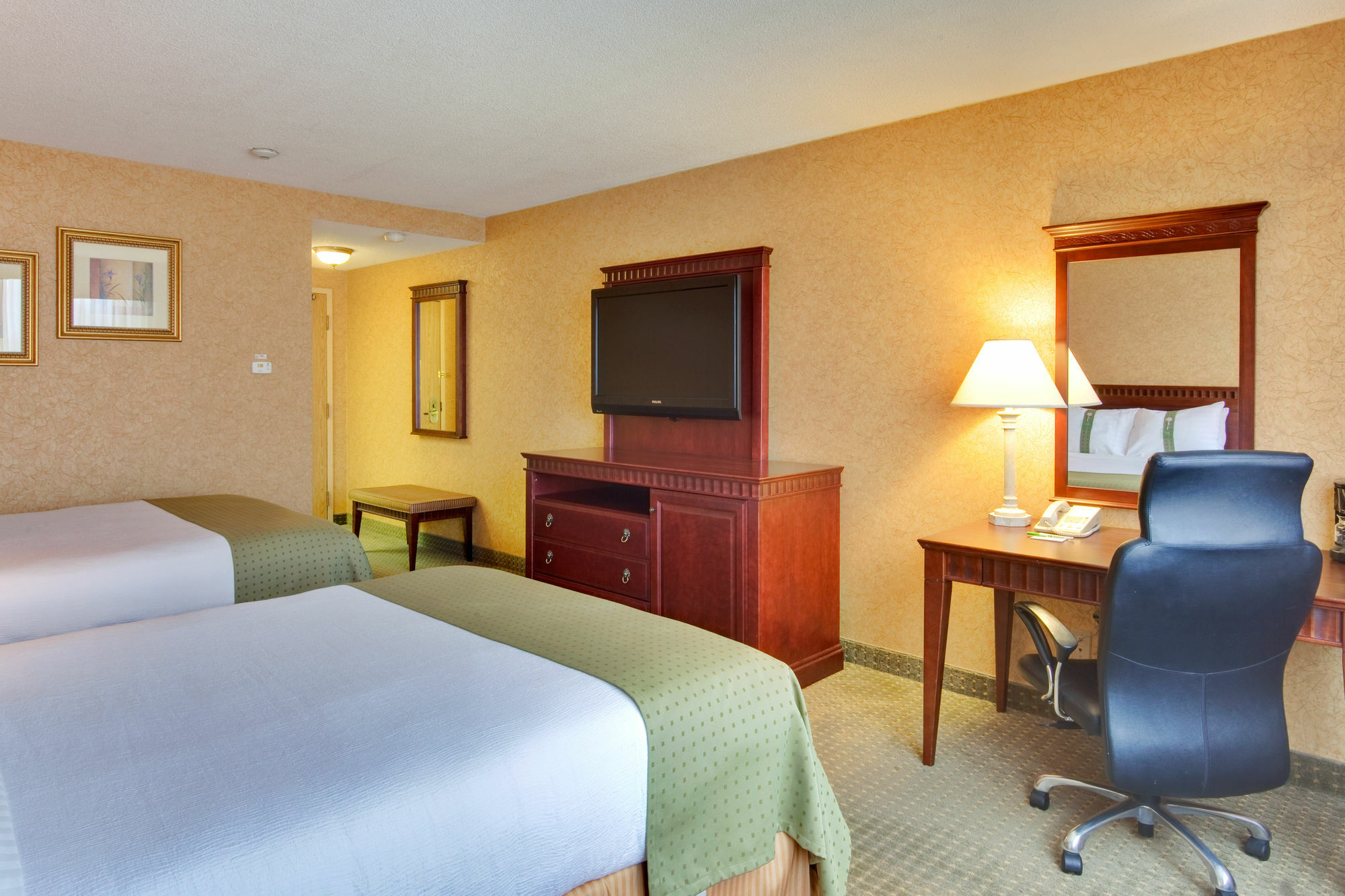 Hotel Doubletree By Hilton Kitchener Extérieur photo